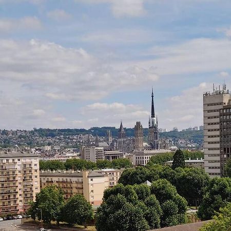 روان Spacieux F4 Avec Vue Panoramique Et 2 Places De Parking المظهر الخارجي الصورة